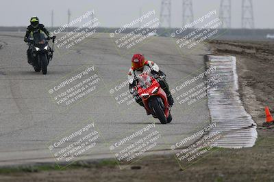 media/Nov-30-2025-TrackDaz (Sun) [[d8b22663df]]/C Group/Session 4 (Outside Grapevine)/